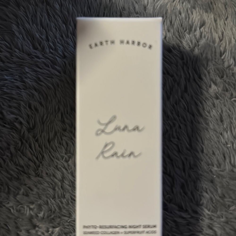 LUNA RAIN Phyto-Resurfacing Night Serum